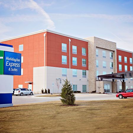 Holiday Inn Express & Suites - Rantoul By Ihg Exterior photo